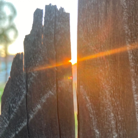 A woman with purpose in life. Hard worker, beautiful, smart and never give up! - Picture 1 of 1